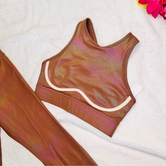 Iridescent Fabletics matching set - Picture 6 of 13